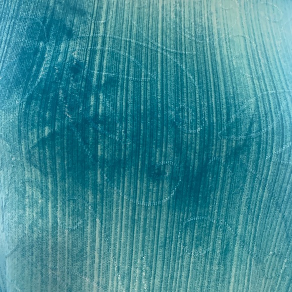 Avenue plus size 18/20 gorgeous teal top with opening in back - Picture 3 of 9